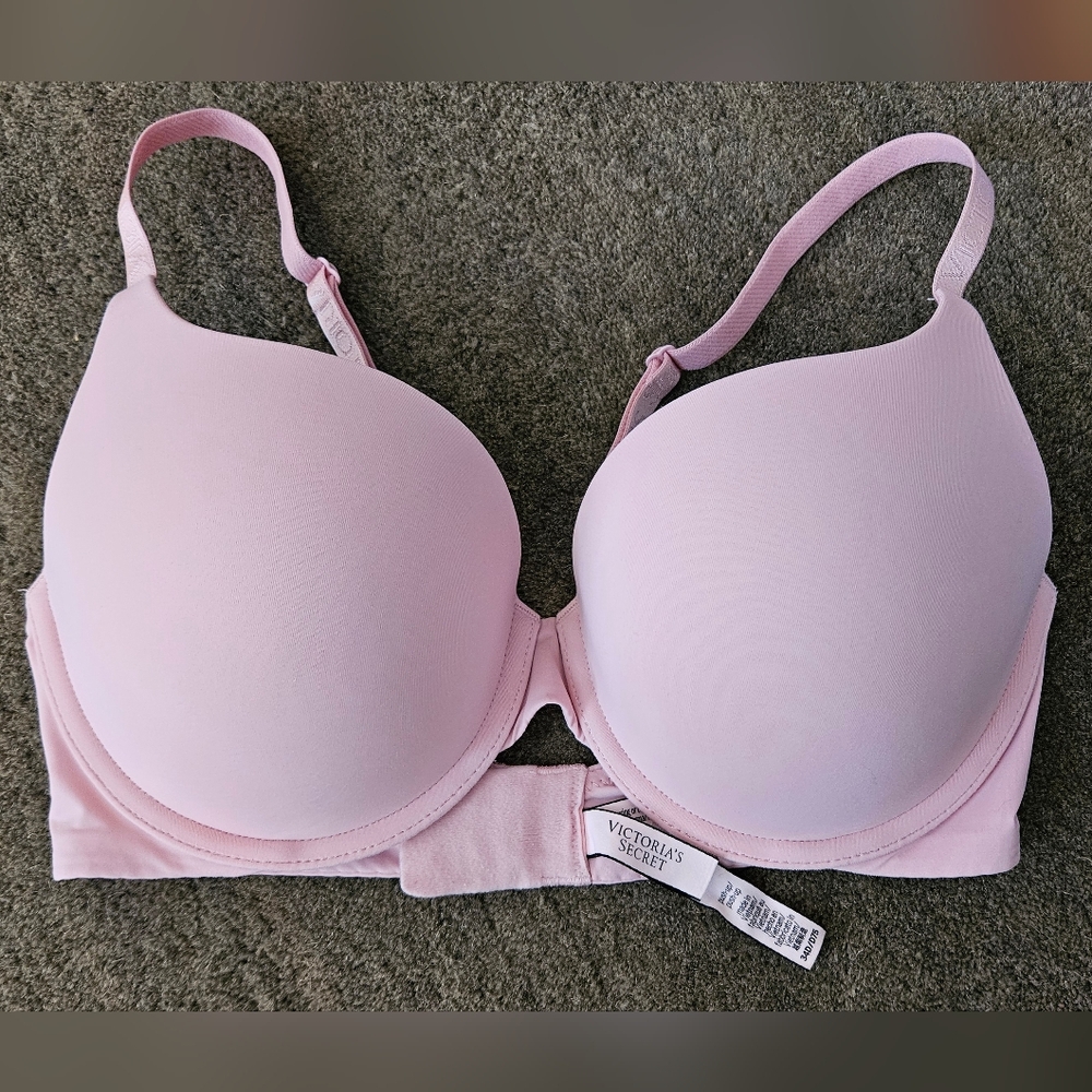 Victoria's Secret 34D Padded Push-Up Underwire